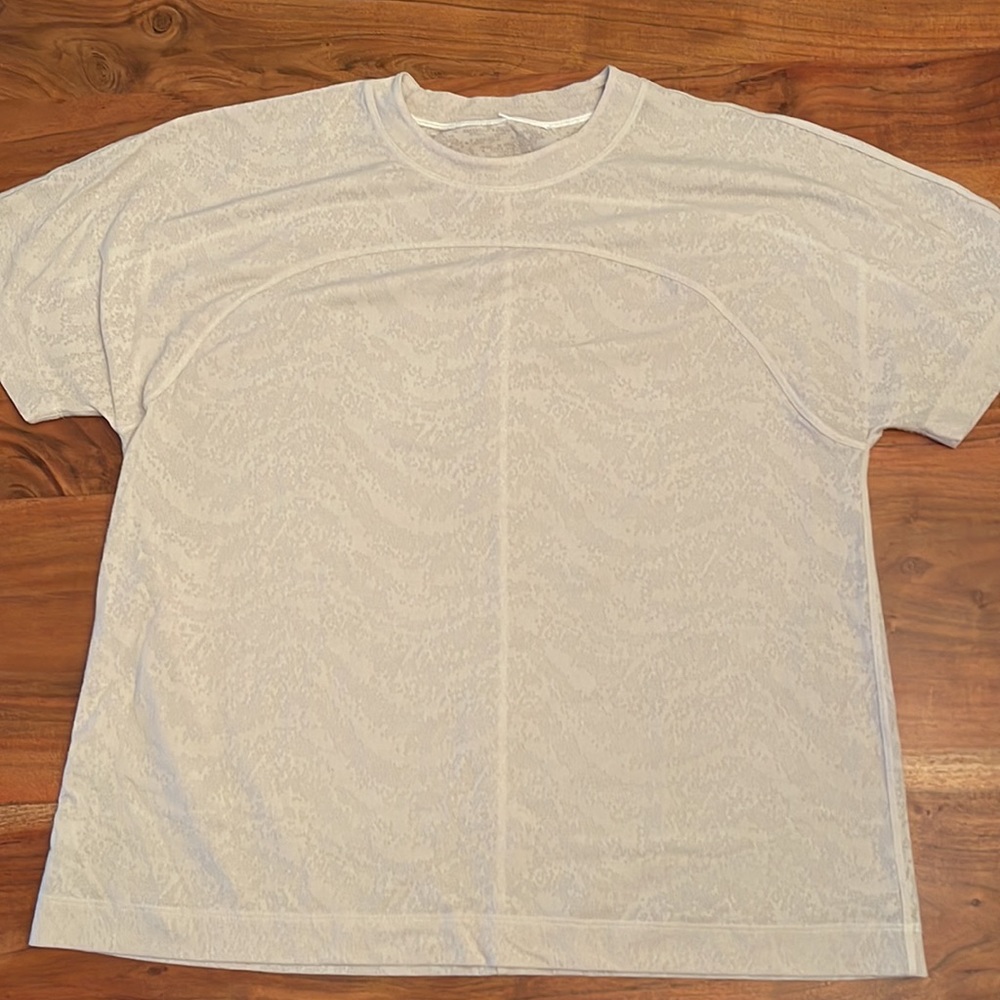 Lululemon relaxed fit short sleeve. Size 10